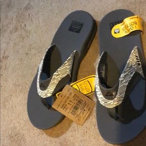 Men’s reef size 11 flip flops